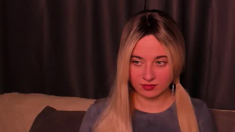 Snapshot of shybunny01 chatting on 10-13-25, 05:35 Mary online show from 10-13-25, 05:35