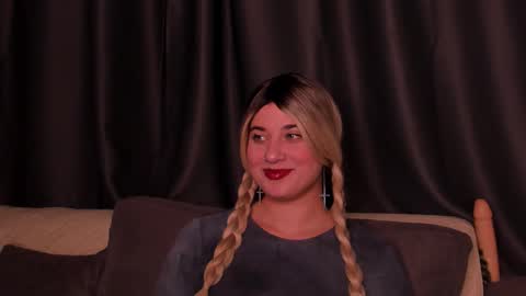 Snapshot of shybunny01 chatting on 10-14-25, 04:30 Mary online show from 10-14-25, 04:30