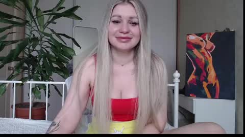 Snapshot of shyevaa chatting on 05-02-26, 04:28 Eva online show from 05-02-26, 04:28