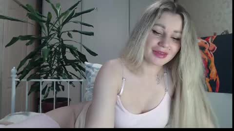 Snapshot of shyevaa chatting on 05-23-26, 03:16 Eva online show from 05-23-26, 03:16