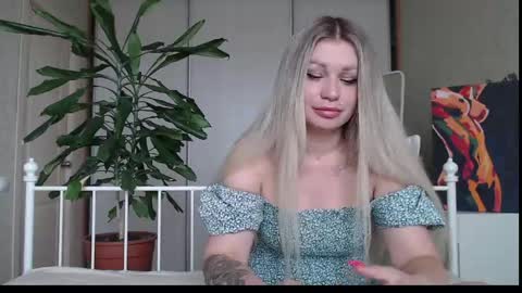 Snapshot of shyevaa chatting on 06-07-26, 04:27 Eva online show from 06-07-26, 04:27
