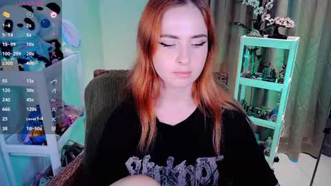 Snapshot of shyfoxxxy chatting on 05-03-26, 05:13 Effie online show from 05-03-26, 05:13