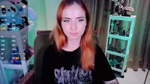 Snapshot of shyfoxxxy chatting on 05-03-26, 05:19 Effie online show from 05-03-26, 05:19