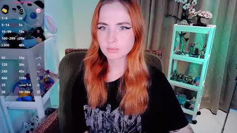 Snapshot of shyfoxxxy chatting on 05-26-26, 06:31 Effie online show from 05-26-26, 06:31