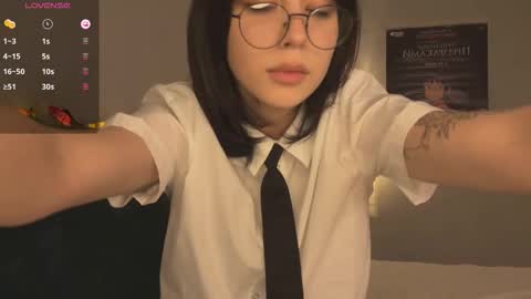 Snapshot of shygaze chatting on 11-14-25, 10:07 shygaze online show from 11-14-25, 10:07