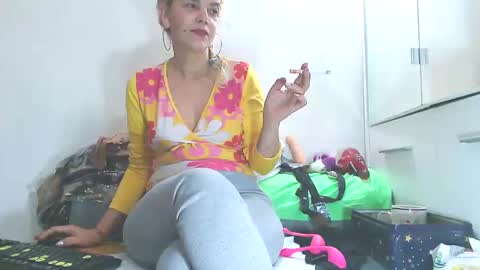 Shyhotsquirt online show from 02-09-25, 02:06