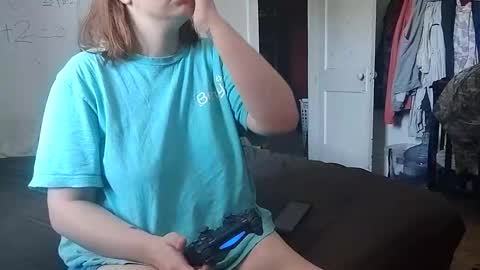 shylee538825 online show from 10-06-25, 02:47