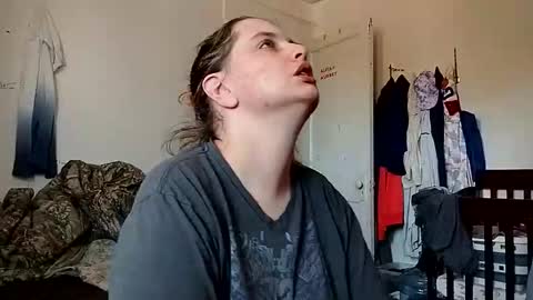 shylee538825 online show from 10-09-25, 05:00