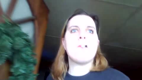 shylee538825 online show from 11-19-25, 05:02