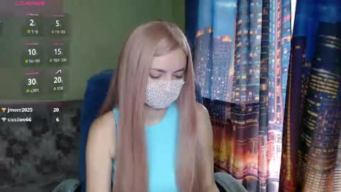Snapshot of shynesssophie chatting on 07-11-26, 05:21 Sophie 3 online show from 07-11-26, 05:21