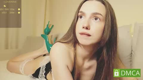 Snapshot of shypeachmaru chatting on 02-16-26, 08:38 Mary online show from 02-16-26, 08:38