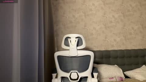 Amelia online show from 03-05-25, 10:32