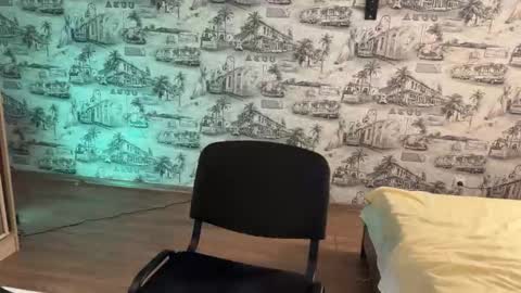 Amelia online show from 09-17-25, 07:15