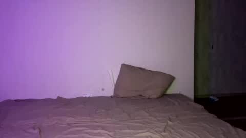 Snapshot of shyredstar chatting on 12-17-24, 02:22 Tom and Betty online show from 12-17-24, 02:22