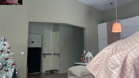 Aurora online show from 01-09-25, 04:19