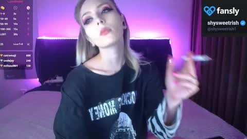 Snapshot of shysweetrish chatting on 02-16-25, 04:42 shysweetrish online show from 02-16-25, 04:42