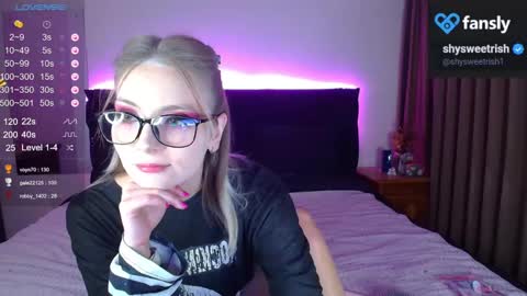 Snapshot of shysweetrish chatting on 03-08-25, 10:34 shysweetrish online show from 03-08-25, 10:34