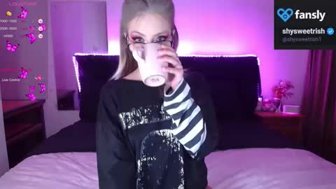 Snapshot of shysweetrish chatting on 09-20-25, 04:13 shysweetrish online show from 09-20-25, 04:13