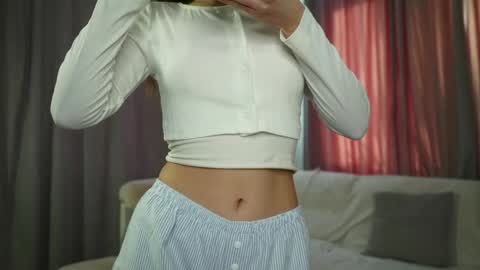 Tanya online show from 03-30-26, 01:01