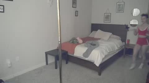 Snapshot of shyy_petitebaby chatting on 01-19-26, 03:27 shypetitebaby online show from 01-19-26, 03:27