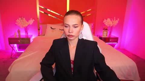 shyysiren online show from 10-02-25, 06:20