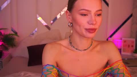 shyysiren online show from 11-17-25, 08:20