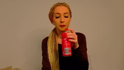 Anastasia online show from 12-19-25, 06:20