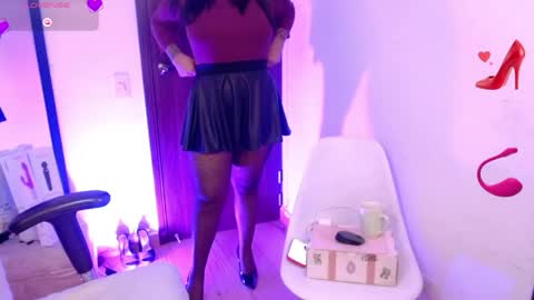 Snapshot of sia_ellis chatting on 06-09-26, 12:00 Salome Next streaming 11102024 online show from 06-09-26, 12:00