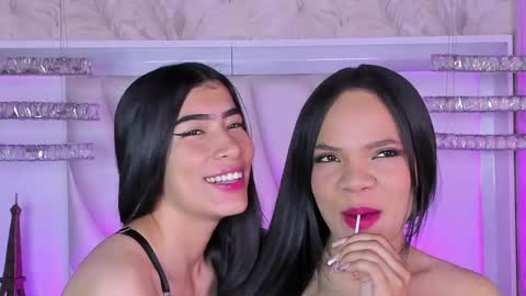 Siara and Zoe tattoo online show from 04-28-26, 11:21