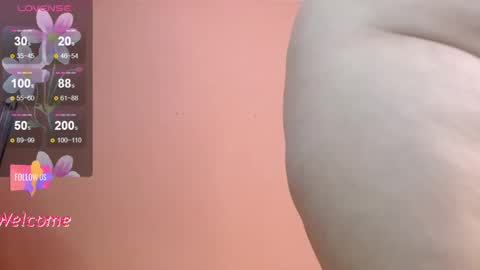 Snapshot of siaru89 chatting on 02-22-25, 02:39 giordana online show from 02-22-25, 02:39