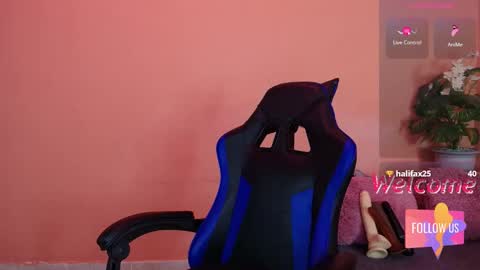 Snapshot of siaru89 chatting on 09-27-25, 10:37 giordana online show from 09-27-25, 10:37