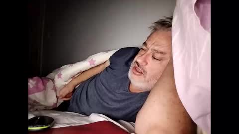 Snapshot of sibemolx chatting on 10-30-25, 01:07 sibemolx online show from 10-30-25, 01:07