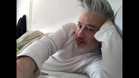 Snapshot of sibemolx chatting on 02-15-26, 02:58 sibemolx online show from 02-15-26, 02:58