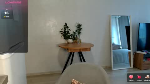 Eva online show from 10-06-25, 05:16