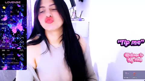 Snapshot of siddhy592 chatting on 01-14-25, 05:23 sidhy online show from 01-14-25, 05:23