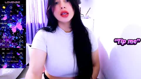 Snapshot of siddhy592 chatting on 01-15-25, 04:54 sidhy online show from 01-15-25, 04:54