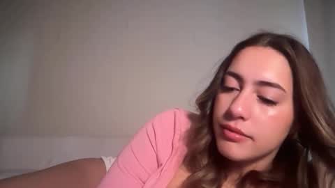 Snapshot of sieena chatting on 09-10-25, 09:48 Siena online show from 09-10-25, 09:48