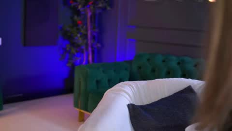 Sienna online show from 02-05-26, 10:09