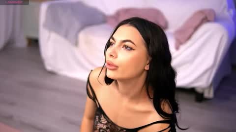 Snapshot of sierravyx chatting on 10-06-25, 04:54 Maria online show from 10-06-25, 04:54