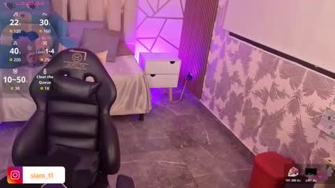 Snapshot of siiam_tay chatting on 10-31-25, 03:29 Siiam Tay online show from 10-31-25, 03:29