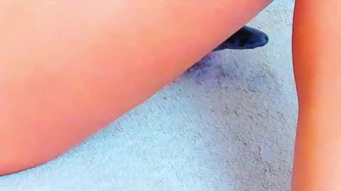 Snapshot of silent_baby chatting on 01-01-25, 09:17 Jessica online show from 01-01-25, 09:17