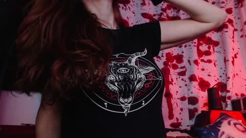 Snapshot of silentmary chatting on 10-28-25, 01:31 Allmylinkssilentmary666 online show from 10-28-25, 01:31