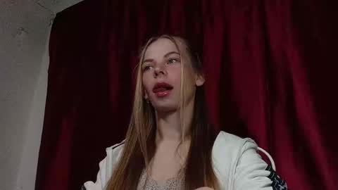 JULIANA online show from 03-09-26, 08:24