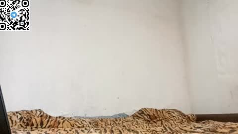 Snapshot of silentpassion567 chatting on 05-27-26, 11:35 JULIANA online show from 05-27-26, 11:35