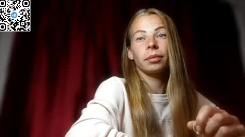Snapshot of silentpassion567 chatting on 06-05-26, 08:47 JULIANA online show from 06-05-26, 08:47