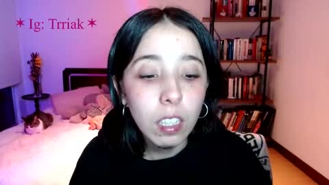 Snapshot of silkbite chatting on 03-11-26, 11:22 silkbite online show from 03-11-26, 11:22