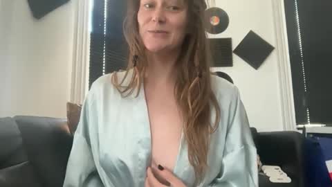 silkwilde online show from 04-24-26, 03:36