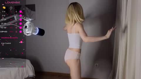 silly___woman online show from 03-26-26, 07:52