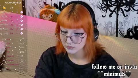 Mia online show from 09-14-25, 07:29