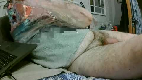 sillyoldman45221063 online show from 05-16-26, 12:29